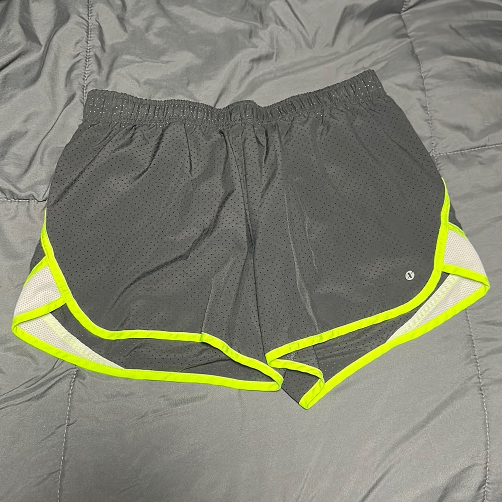 Xersion shorts